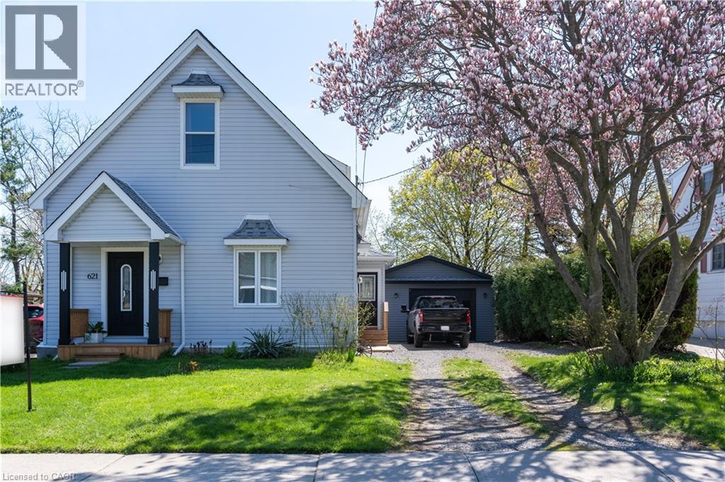 621 Rosseau Road, Hamilton, ON - Outdoor With Facade