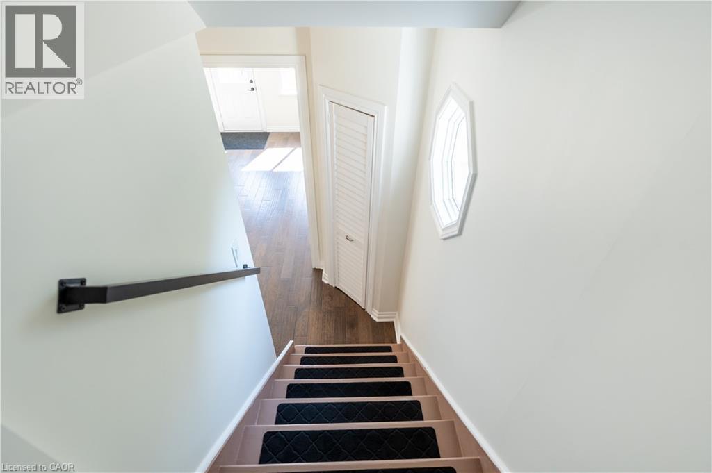 621 Rosseau Road, Hamilton, ON - Indoor Photo Showing Other Room