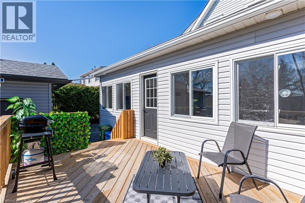 621 Rosseau Road, Hamilton, ON - Outdoor With Deck Patio Veranda With Exterior