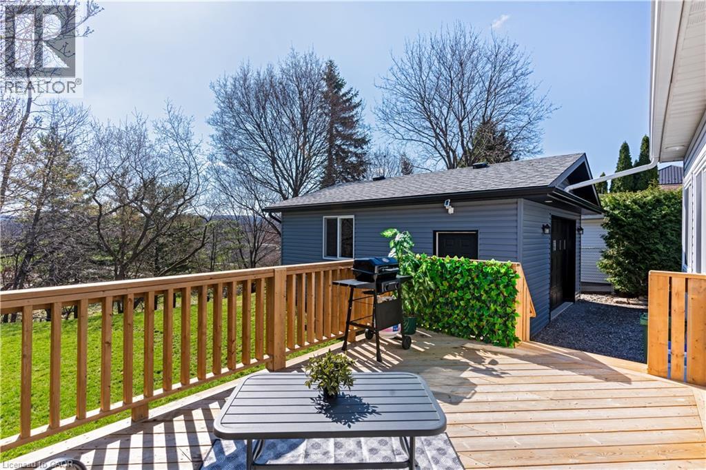 621 Rosseau Road, Hamilton, ON - Outdoor With Deck Patio Veranda With Exterior