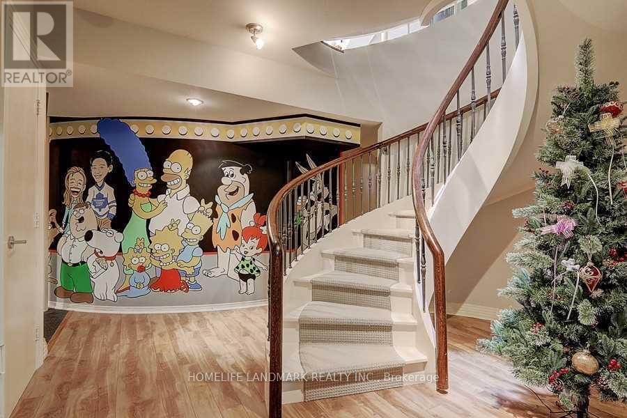 35 Gardiner Road E, Toronto, ON - Indoor Photo Showing Other Room