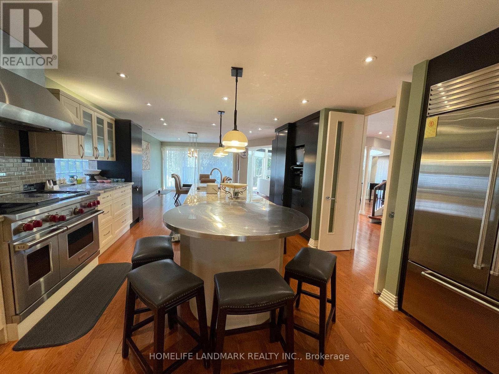 35 Gardiner Road E, Toronto, ON - Indoor