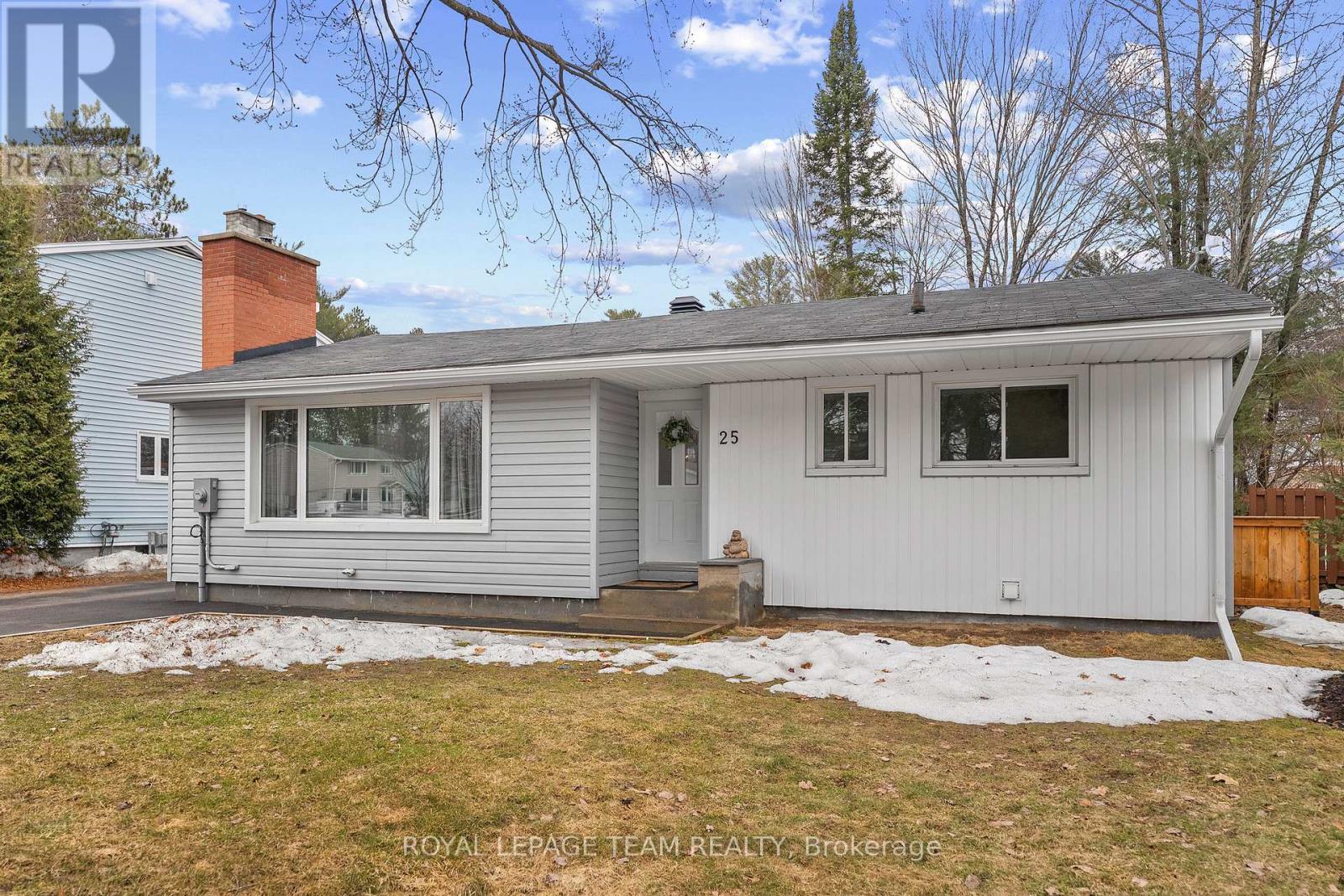 25 Frontenac Crescent, Deep River, ON - Outdoor