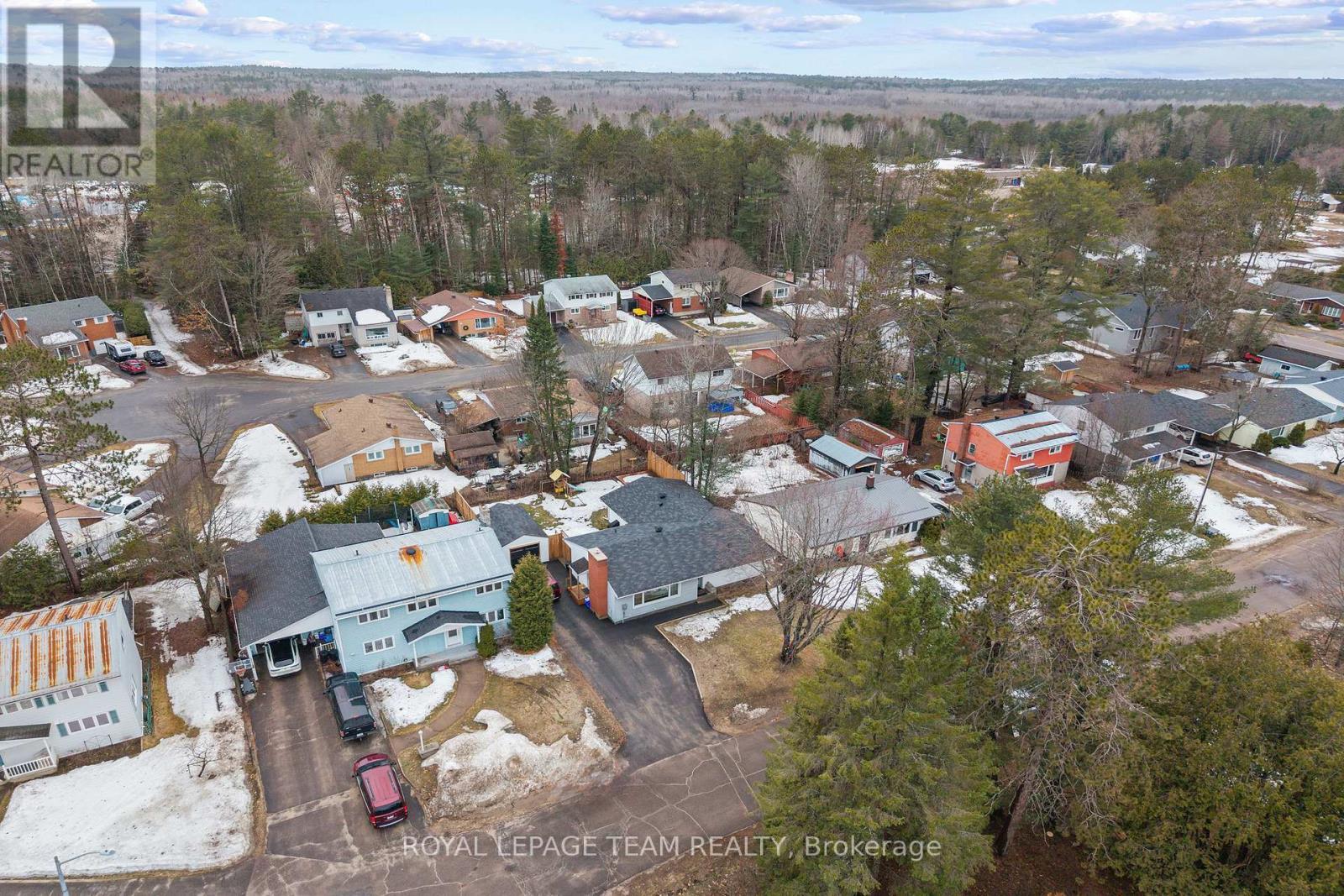 25 Frontenac Crescent, Deep River, ON - Outdoor With View