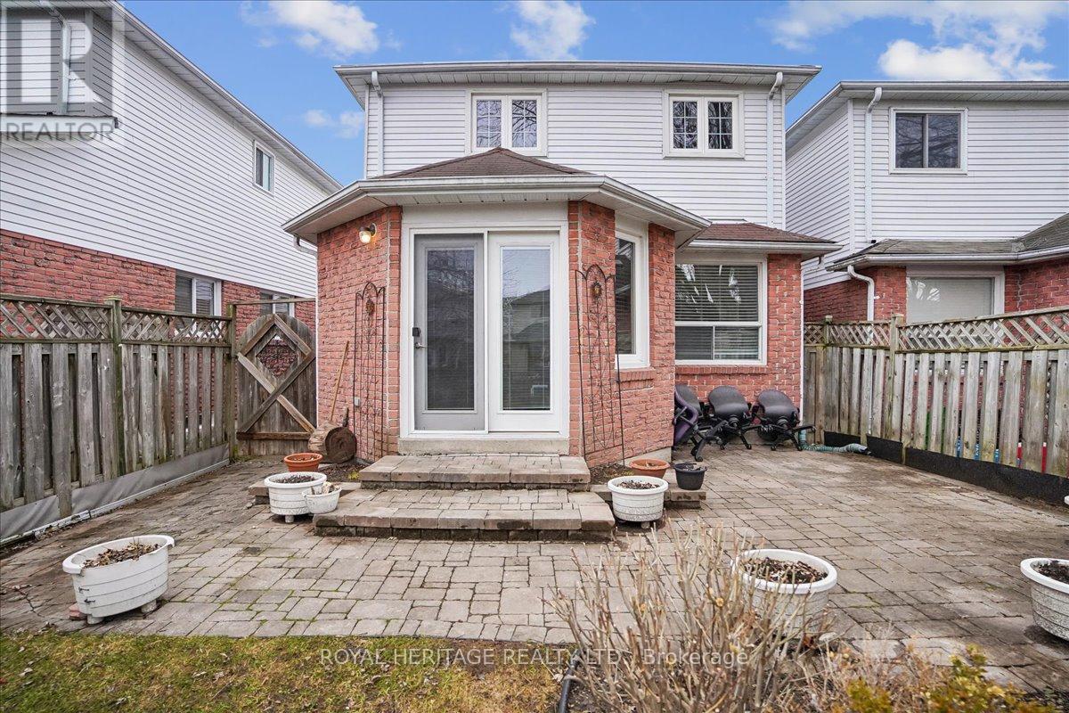 148 Adele Crescent, Oshawa, ON - Outdoor