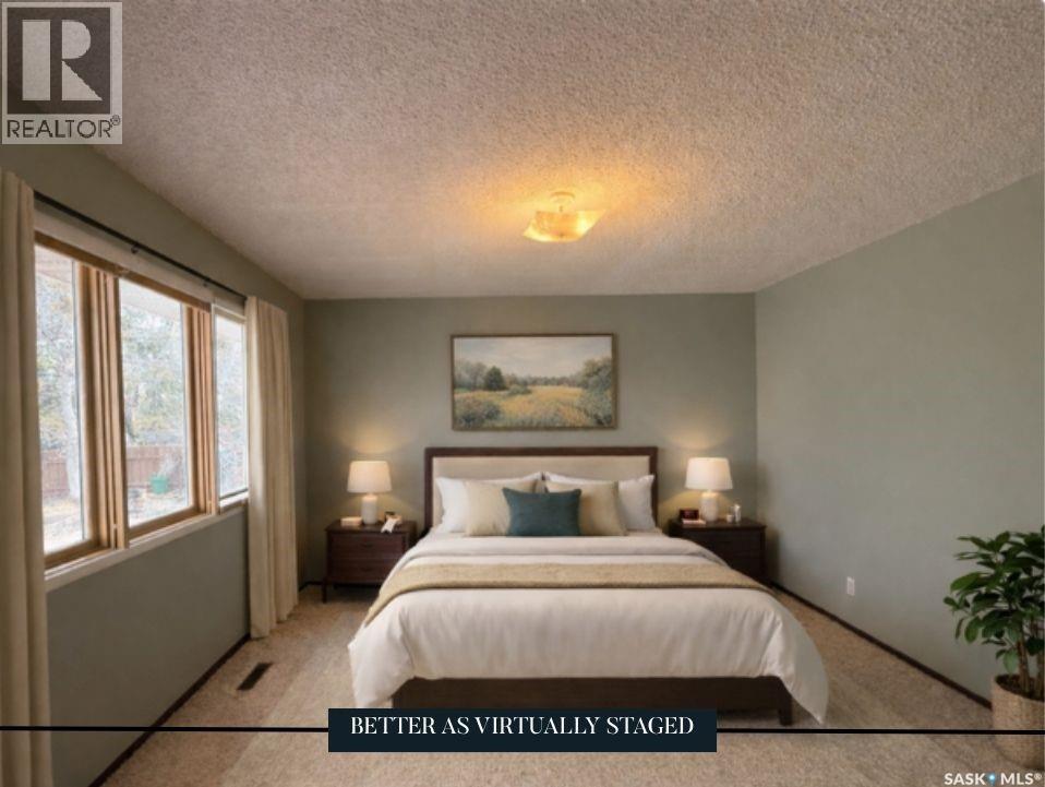 231 Elliott Place, Swift Current, SK - Indoor Photo Showing Bedroom