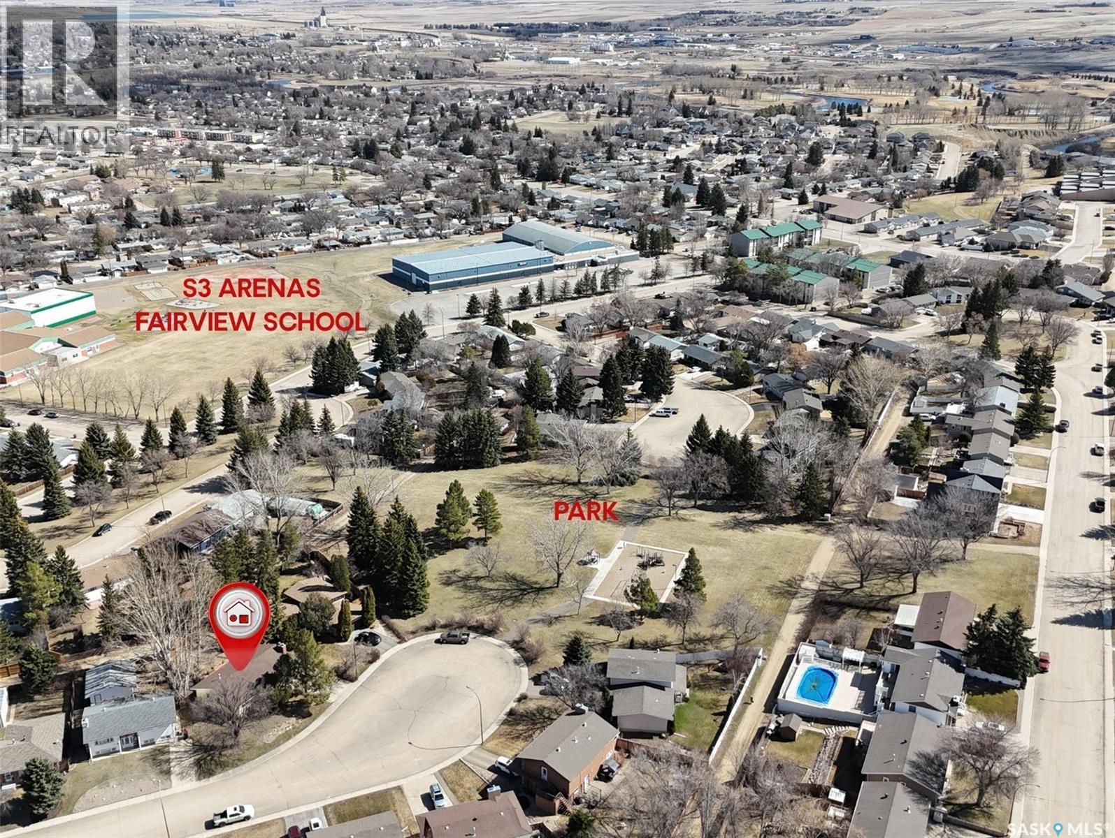 231 Elliott Place, Swift Current, SK - Outdoor With View