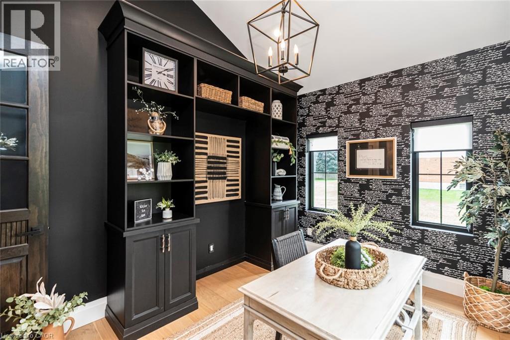 253 Central Avenue, Grimsby, ON