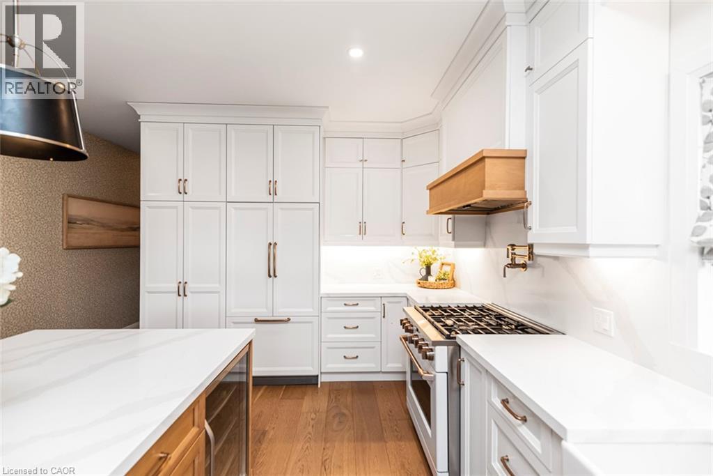 Kitchen - 253 Central Avenue, Grimsby, ON