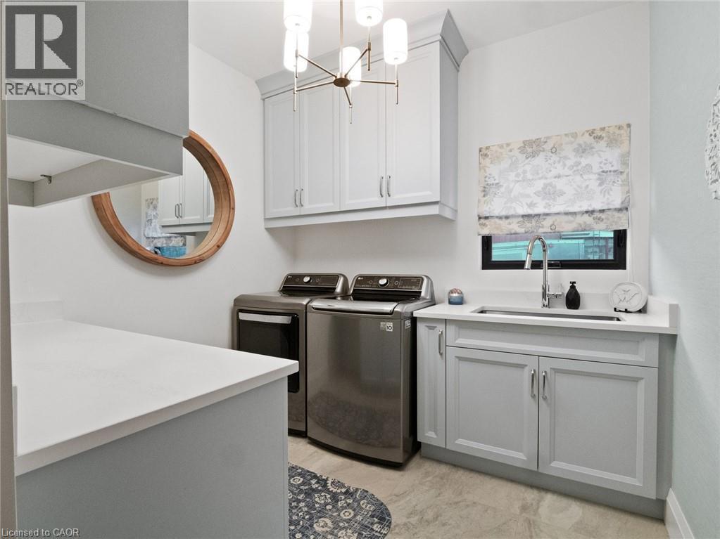 253 Central Avenue, Grimsby, ON