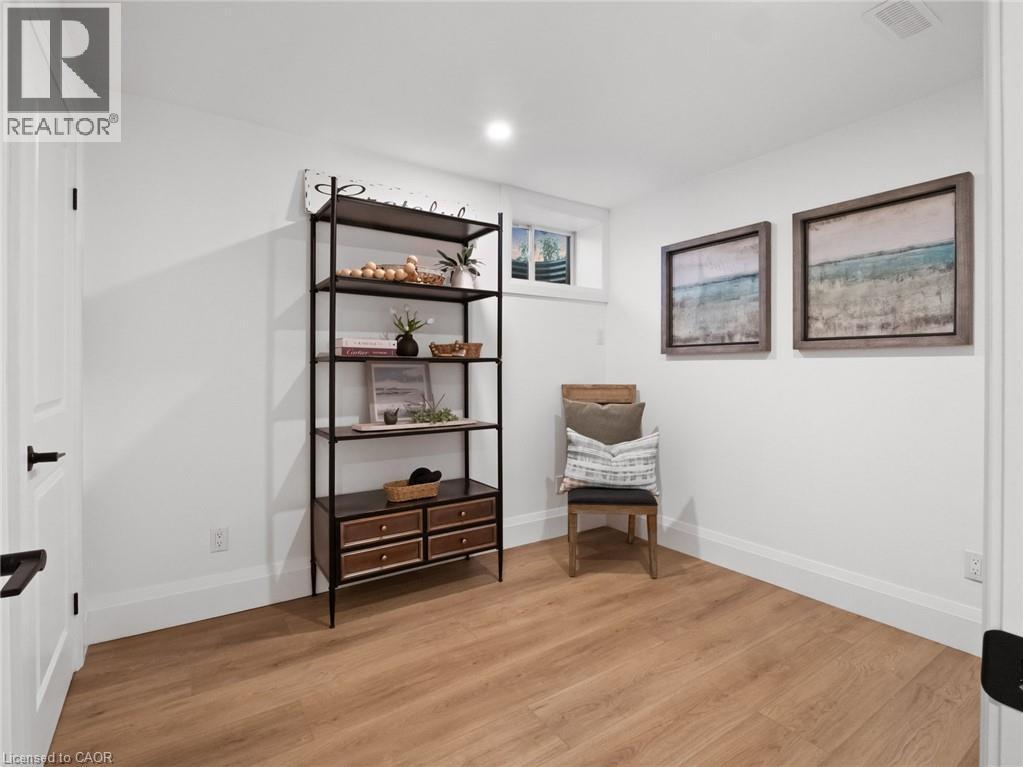 253 Central Avenue, Grimsby, ON