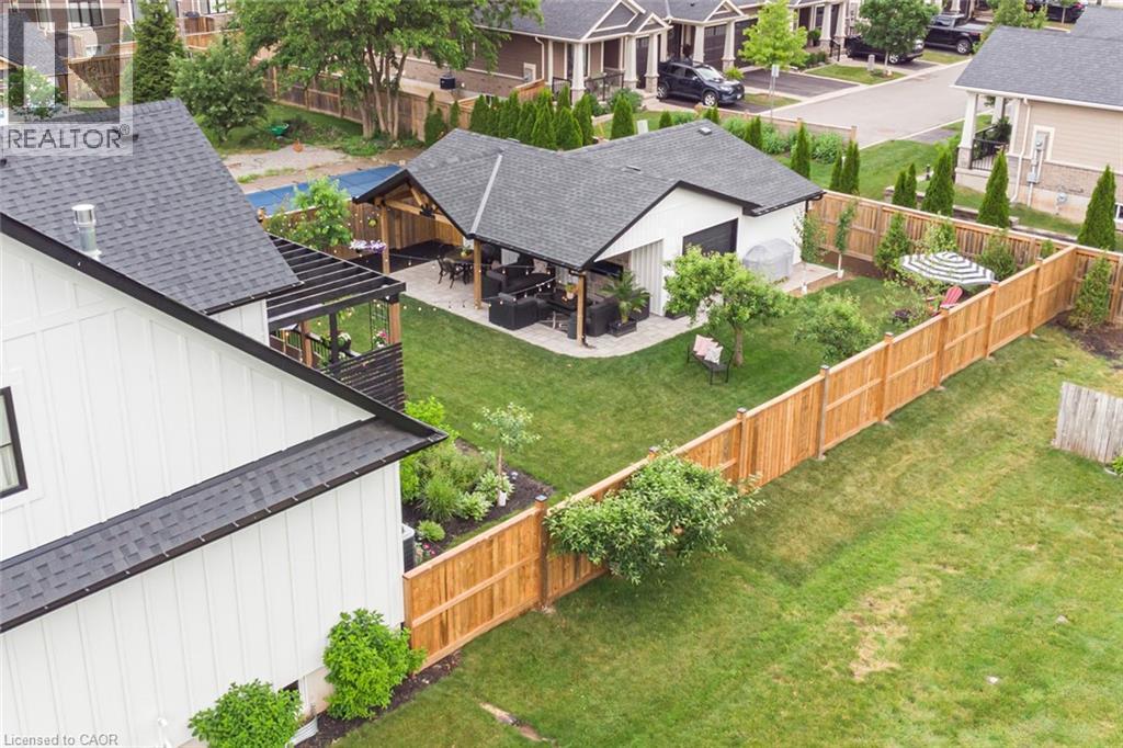 Aerial view - 253 Central Avenue, Grimsby, ON