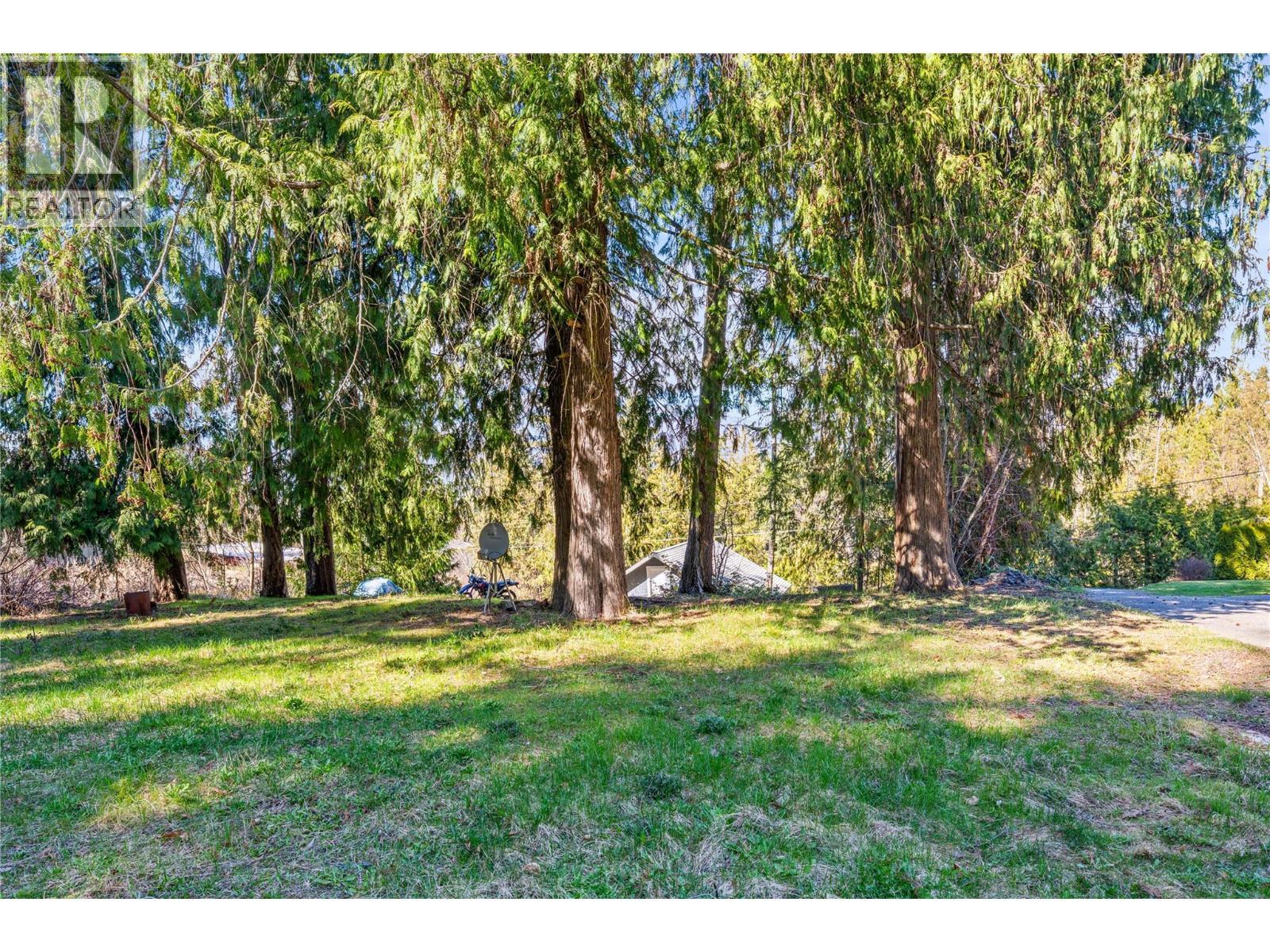 3071 Cedar Drive, Blind Bay, BC