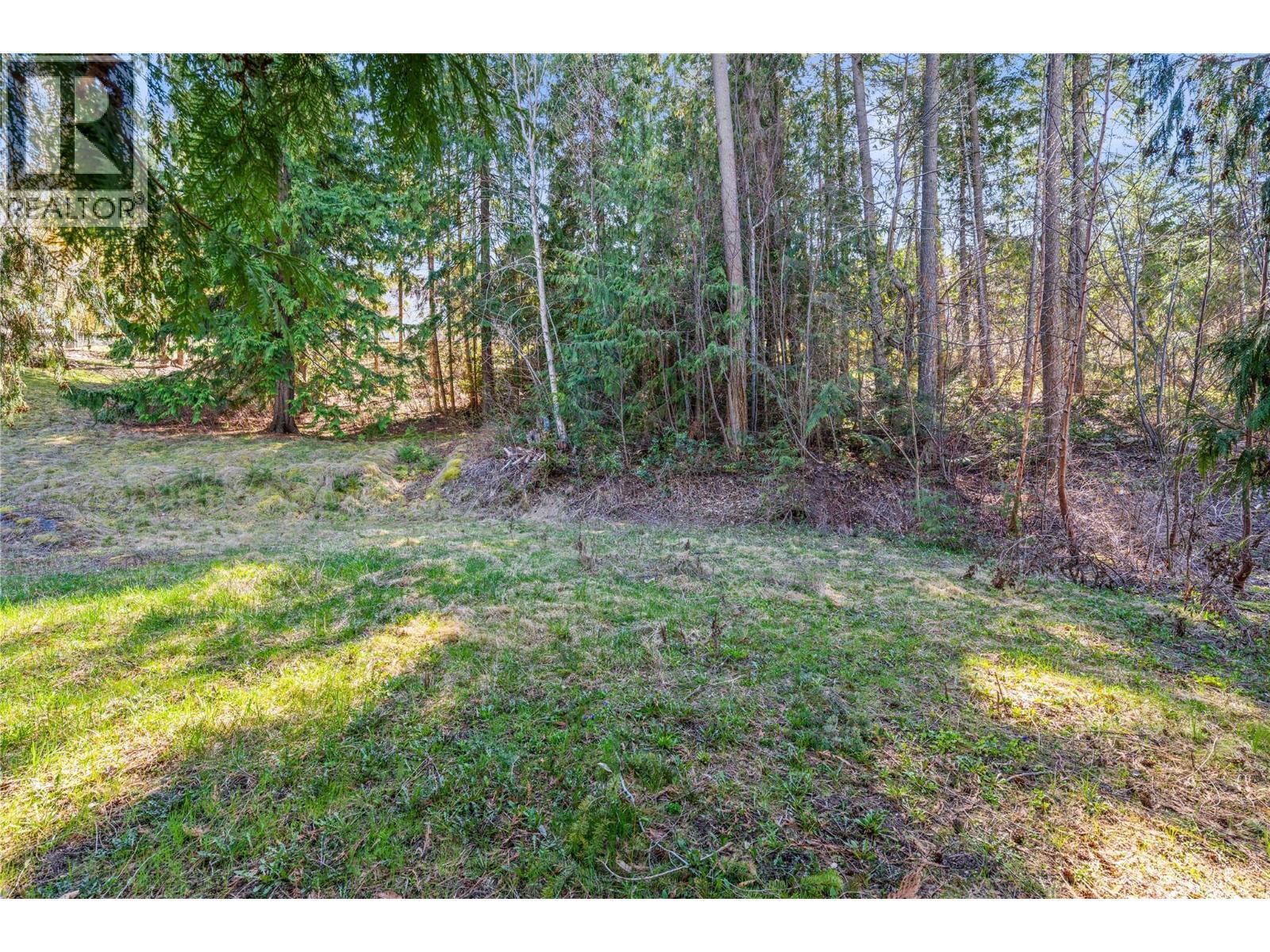 3071 Cedar Drive, Blind Bay, BC