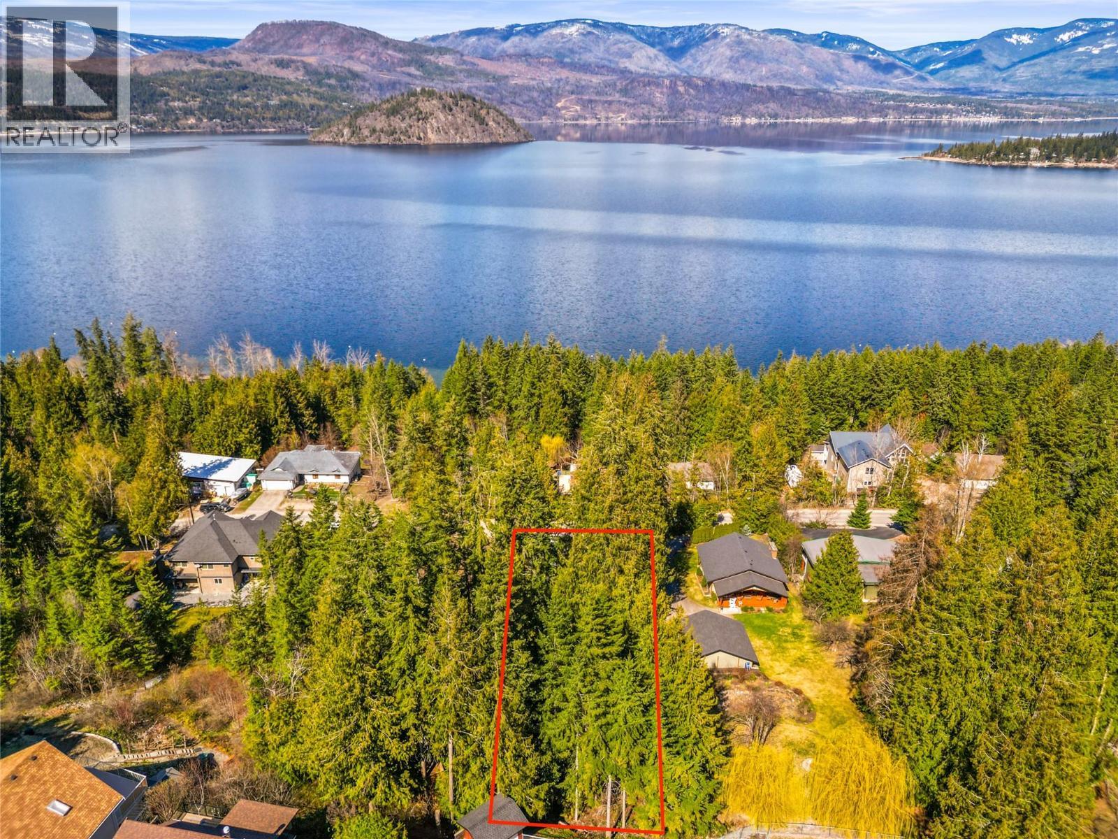 3071 Cedar Drive, Blind Bay, BC