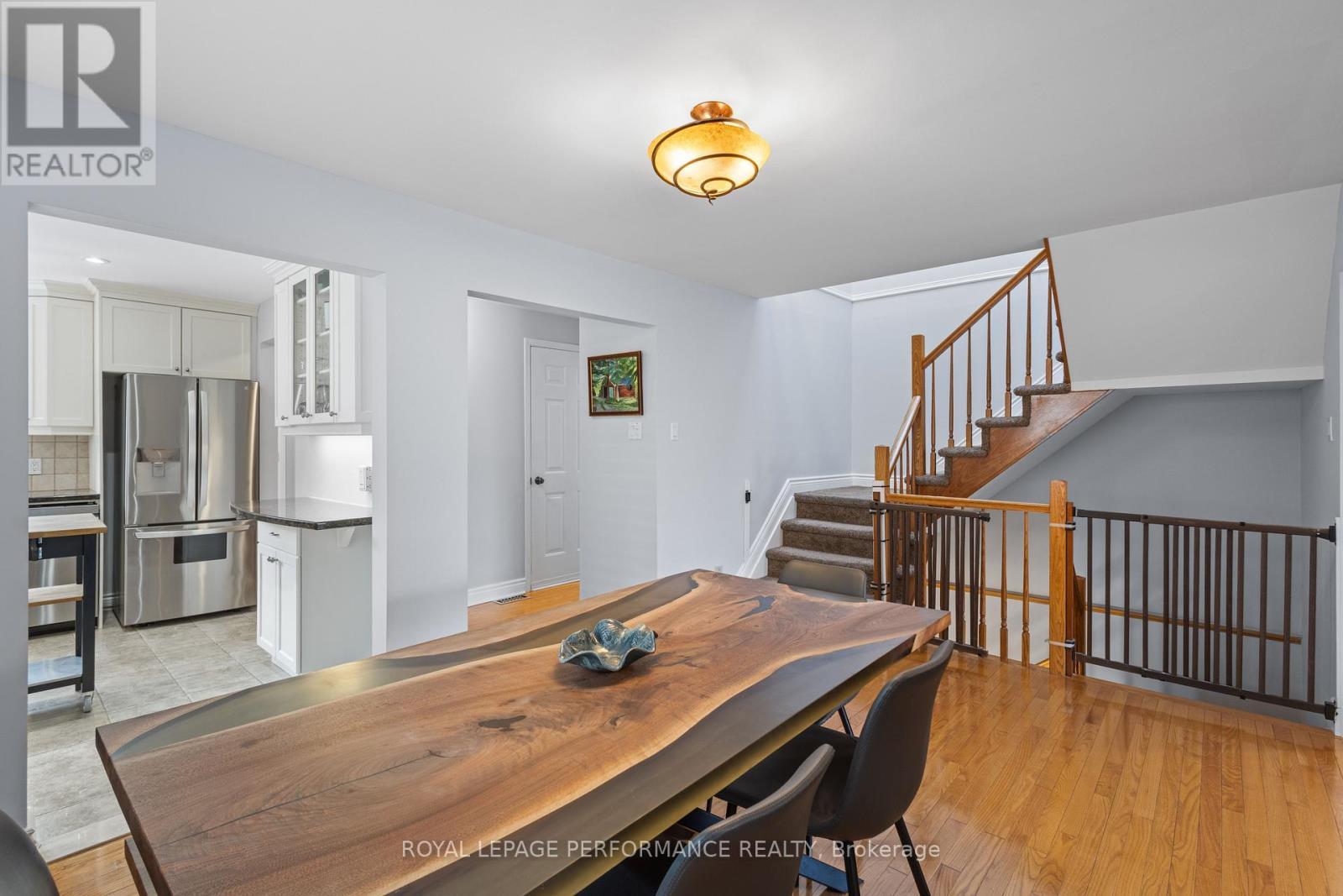 219 Switzer Avenue, Ottawa, ON - Indoor