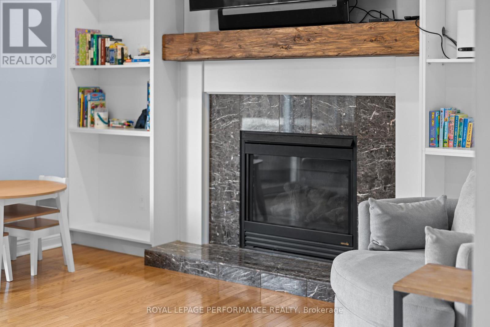 219 Switzer Avenue, Ottawa, ON - Indoor With Fireplace