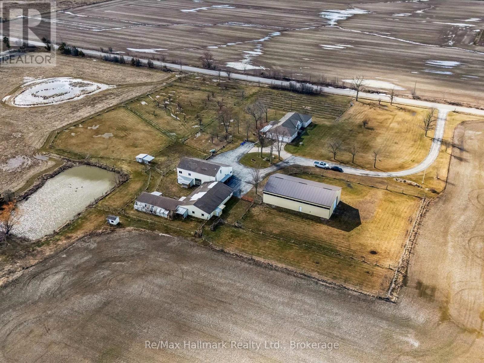 232 Eighth Road E, Hamilton, ON