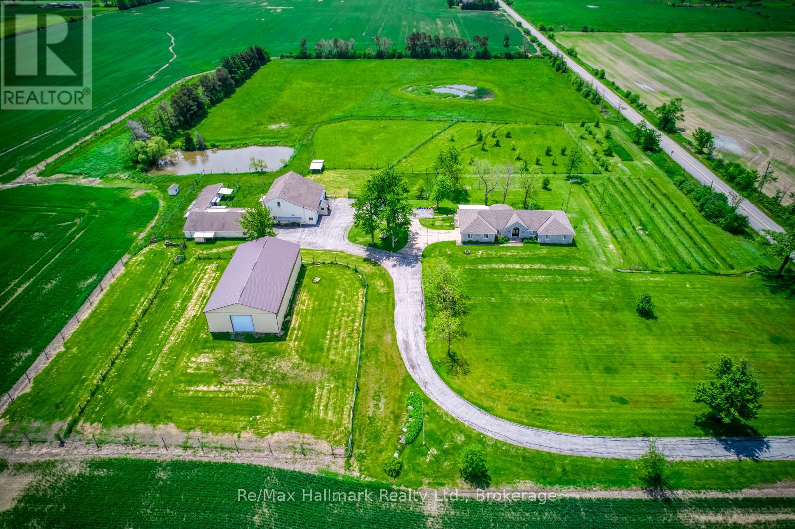 232 Eighth Road E, Hamilton, ON