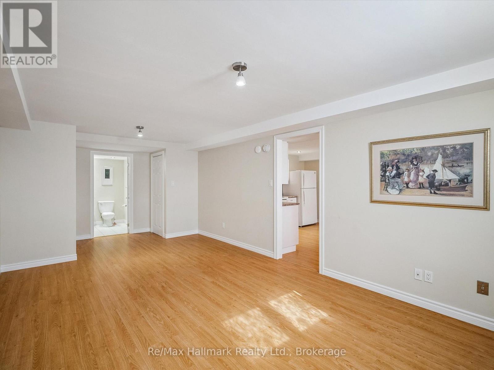 232 Eighth Road E, Hamilton, ON