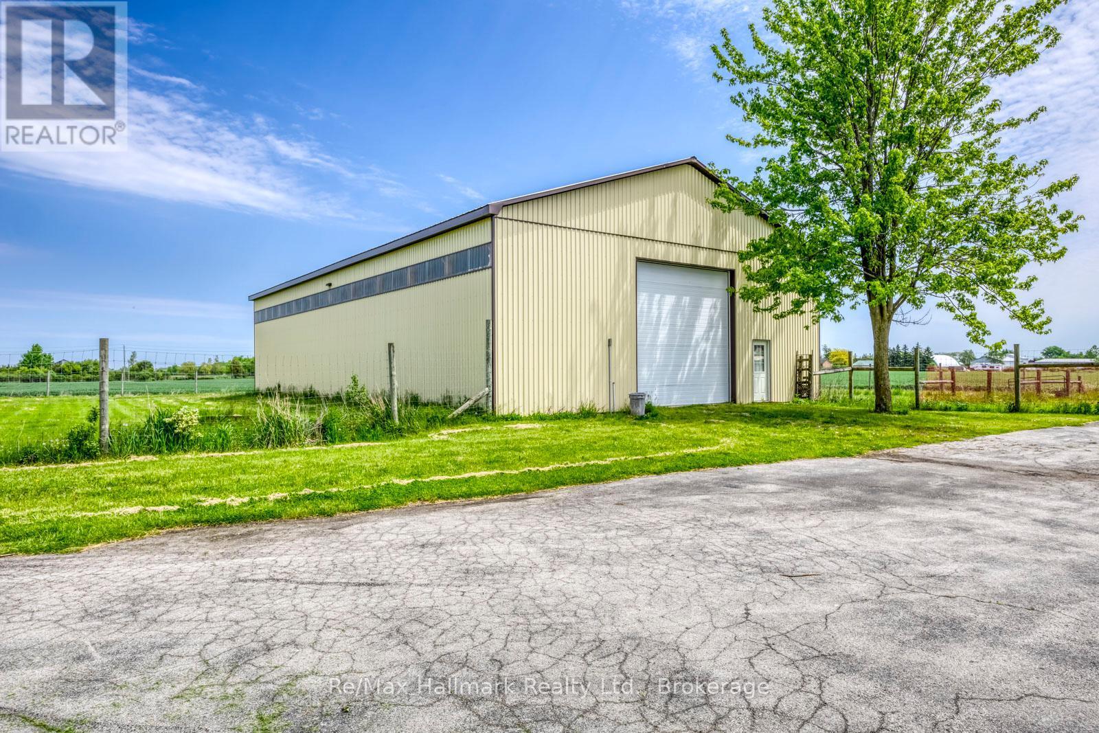 232 Eighth Road E, Hamilton, ON