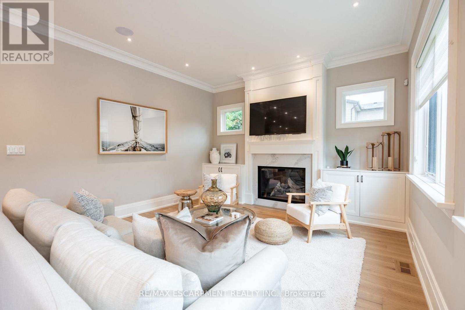 385 Pine Cove Road, Burlington, ON - Indoor Photo Showing Living Room With Fireplace