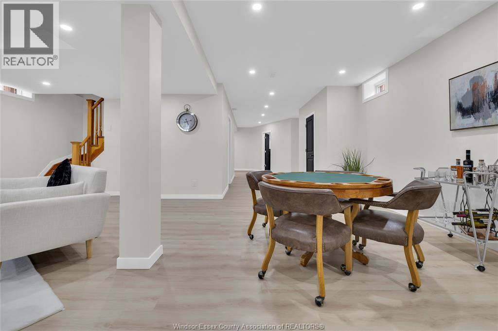 556 Clover, Windsor, ON - Indoor