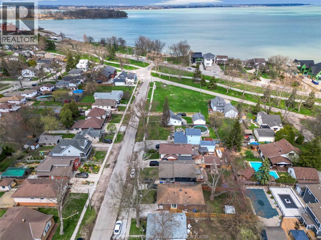 556 Clover, Windsor, ON - Outdoor With Body Of Water With View