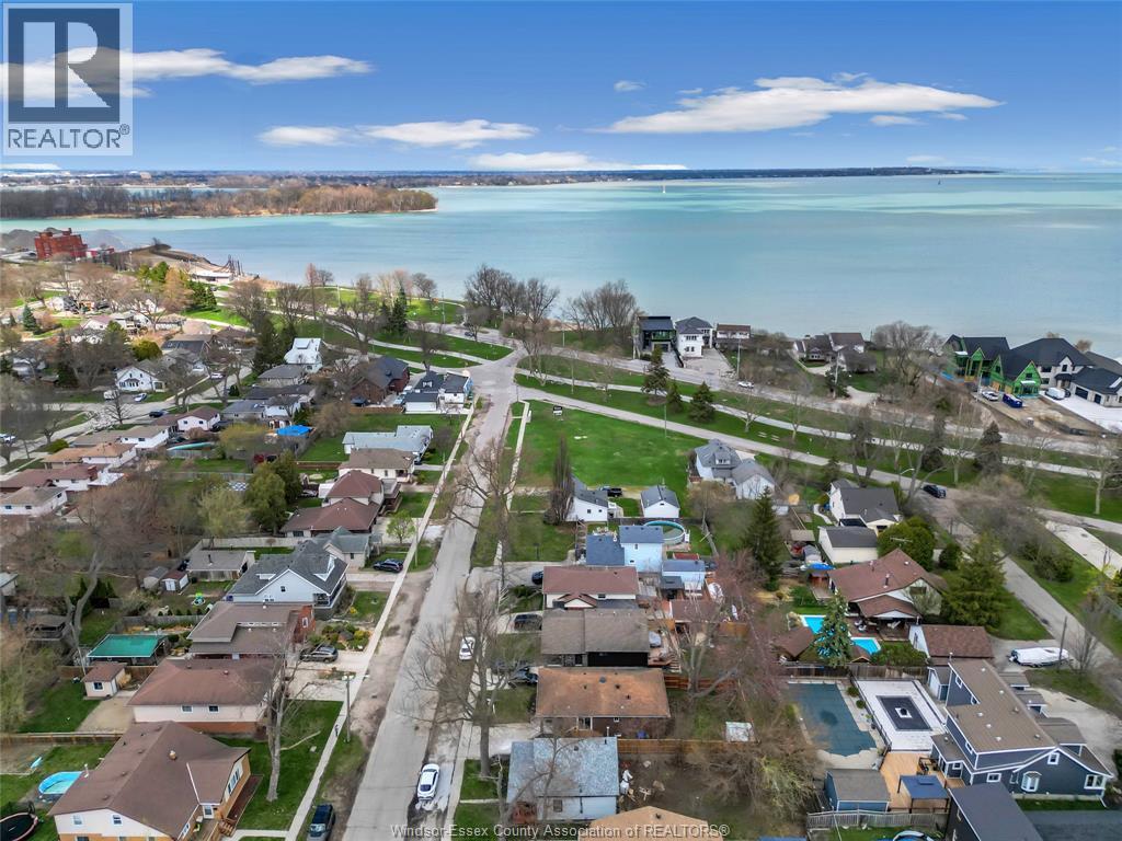 556 Clover, Windsor, ON - Outdoor With Body Of Water With View