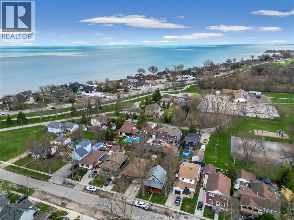 556 Clover, Windsor, ON - Outdoor With Body Of Water With View