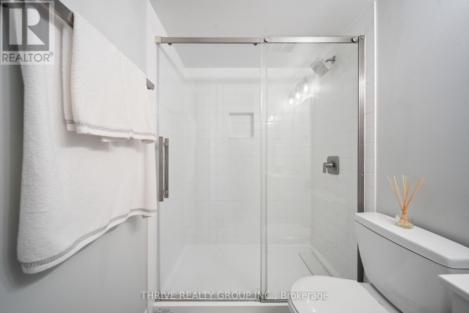 803 - 600 Talbot Street, London East (East F), ON - Indoor Photo Showing Bathroom