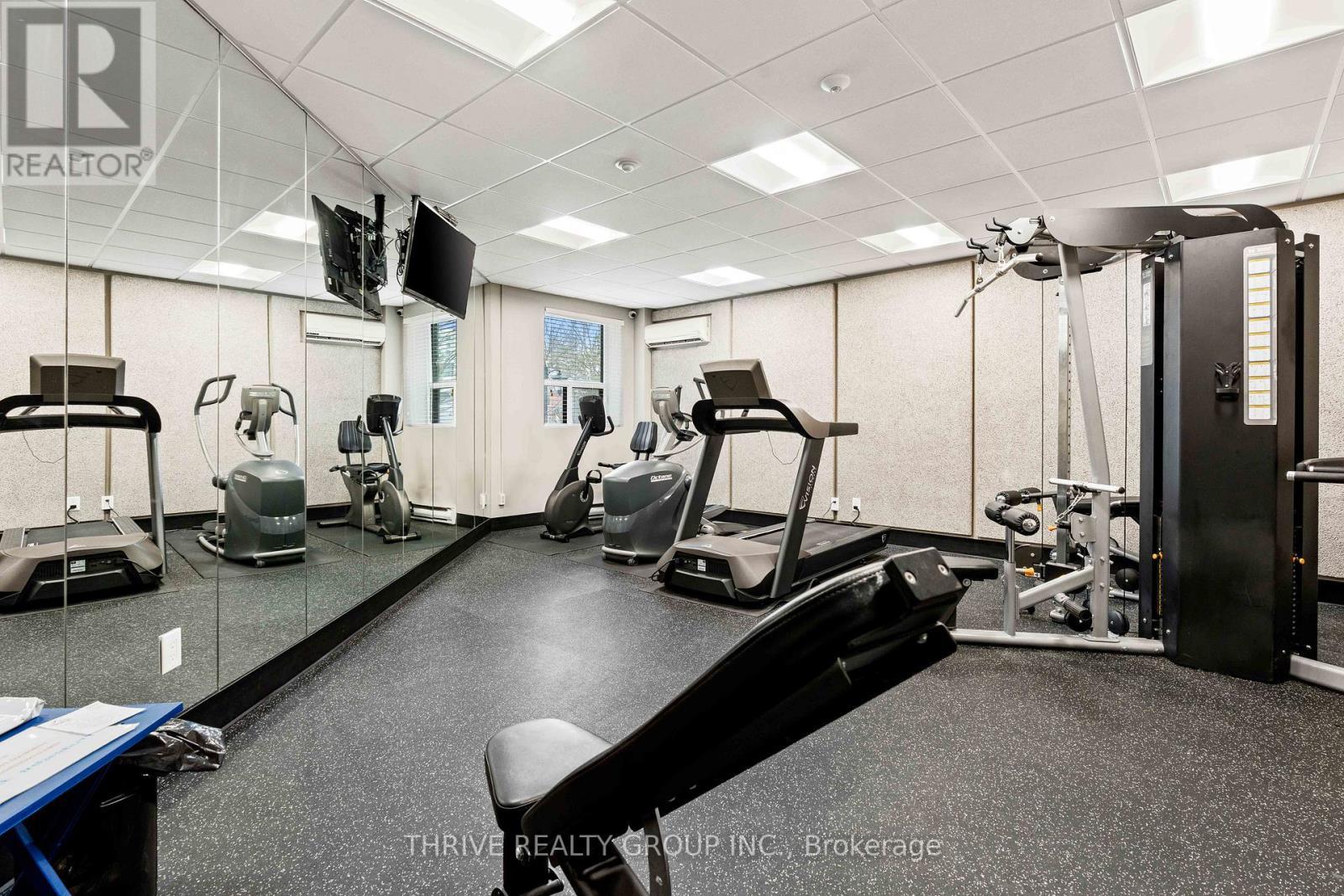 803 - 600 Talbot Street, London East (East F), ON - Indoor Photo Showing Gym Room