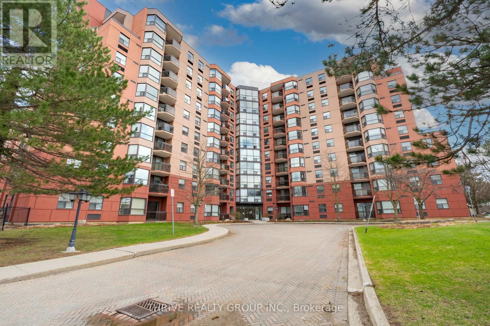 803 - 600 Talbot Street, London East (East F), ON - Outdoor With Facade
