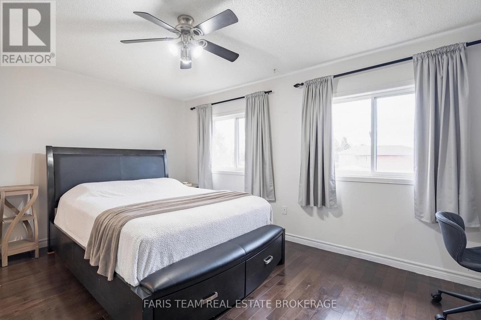 47 Bibby Court, Barrie, ON - Indoor Photo Showing Bedroom