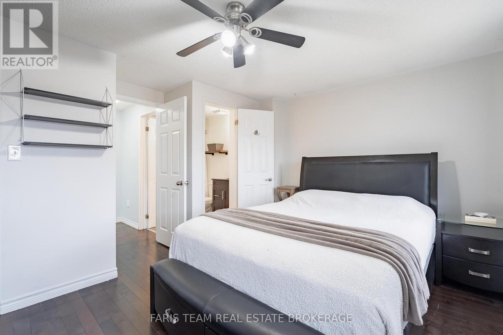 47 Bibby Court, Barrie, ON - Indoor Photo Showing Bedroom