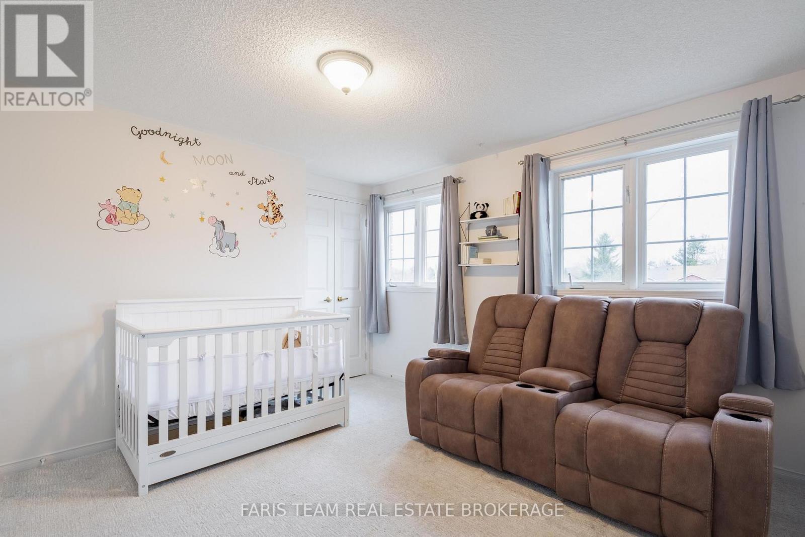 47 Bibby Court, Barrie, ON - Indoor Photo Showing Bedroom