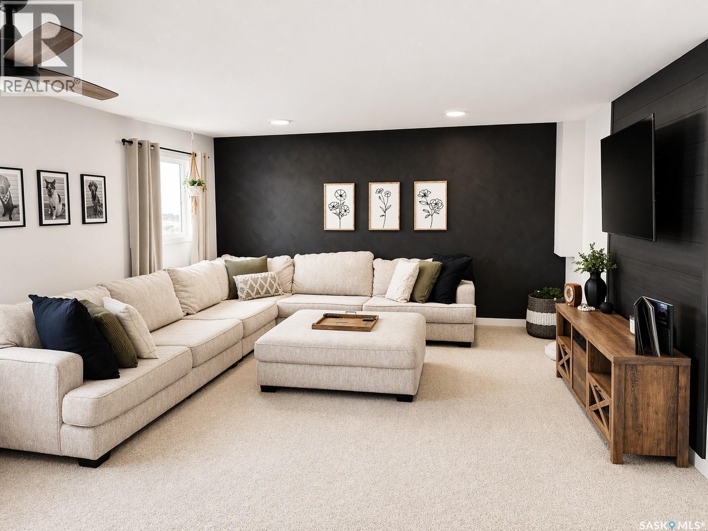 104 Parkview Place, Shellbrook, SK - Indoor Photo Showing Living Room