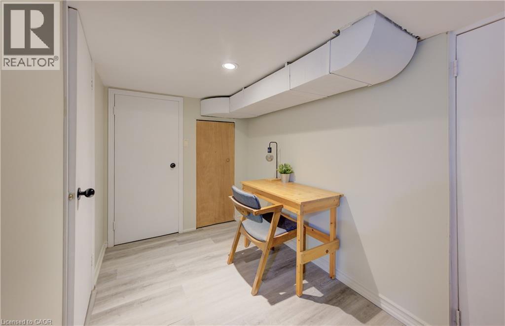 350 Victoria Street S, Kitchener, ON - Indoor Photo Showing Other Room