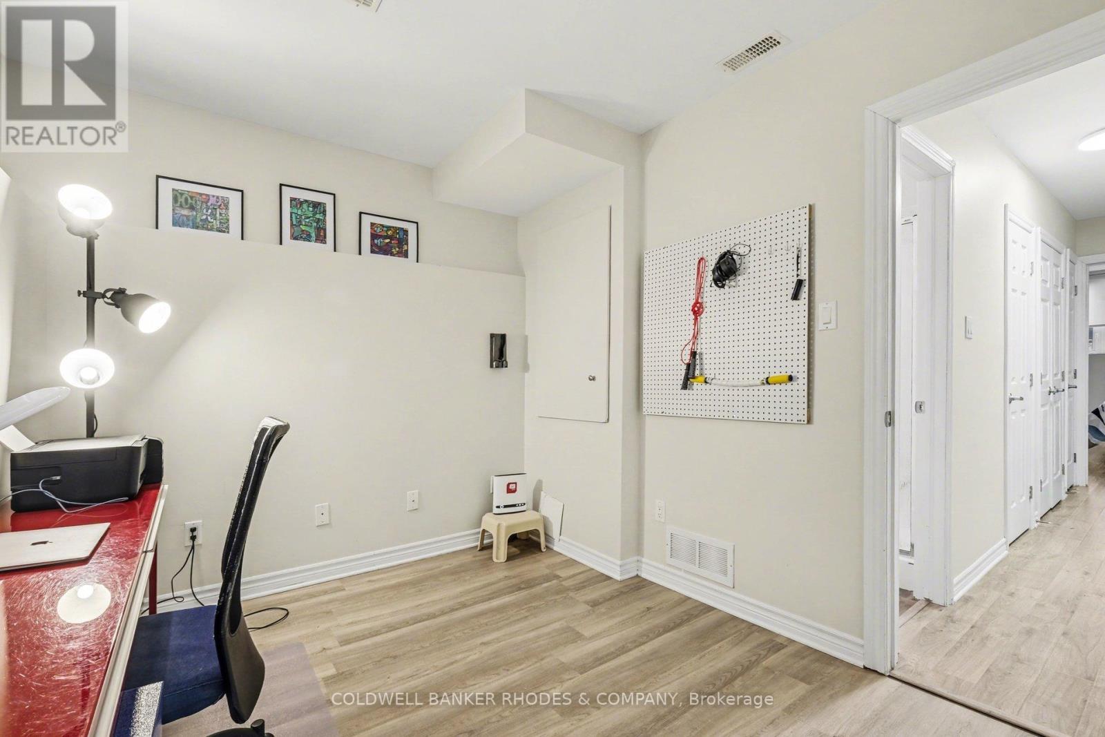 60 Mayflower Private, Ottawa, ON - Indoor