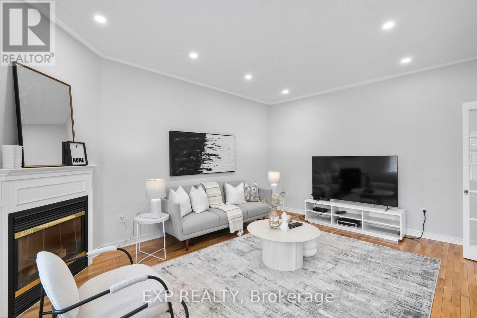 278 Williamson Road, Markham, ON - Indoor Photo Showing Living Room With Fireplace