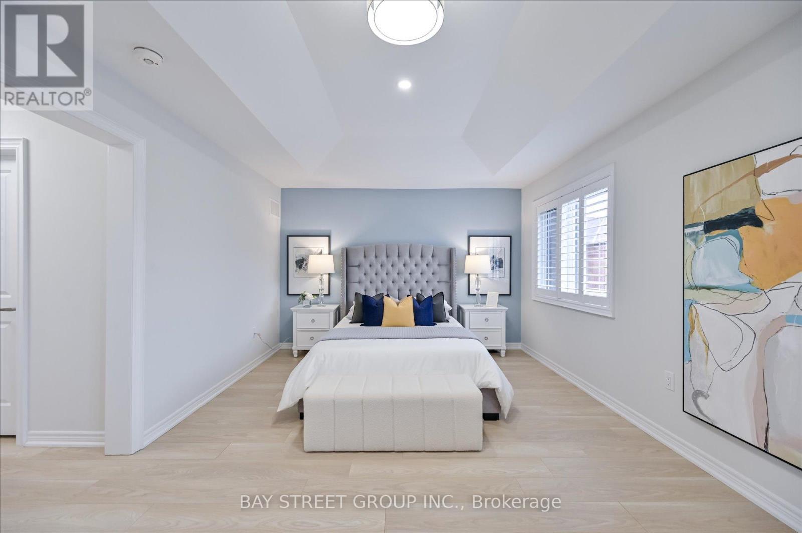 143 Badgerow Way, Aurora, ON - Indoor Photo Showing Bedroom