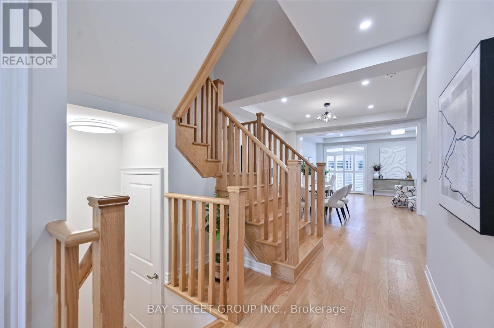 143 Badgerow Way, Aurora, ON - Indoor Photo Showing Other Room