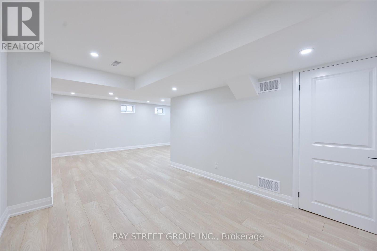 143 Badgerow Way, Aurora, ON - Indoor