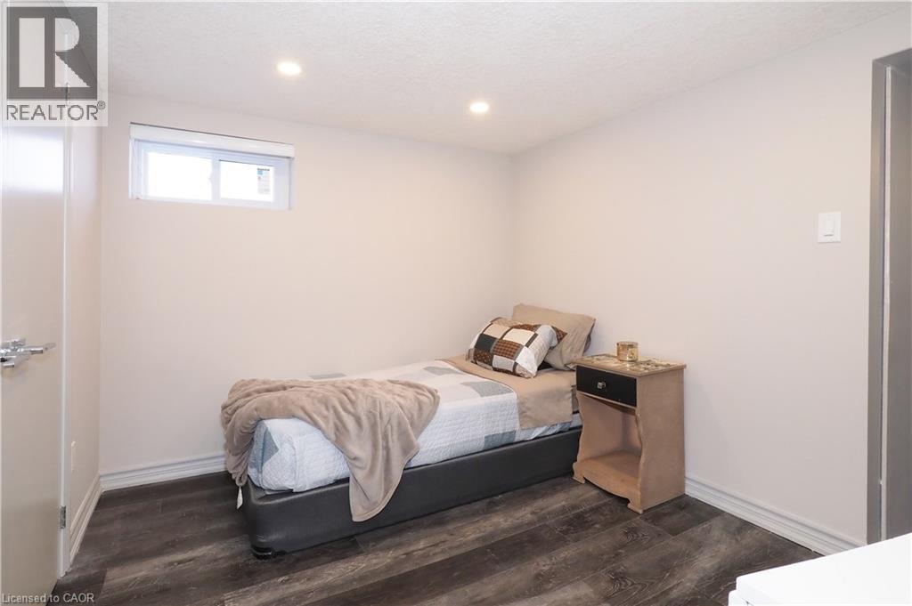 Lower level bedroom - 354 Blucher Boulevard, Kitchener, ON