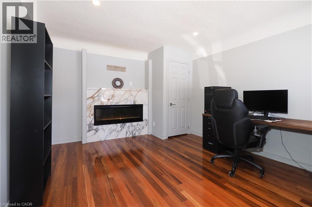 Living room/office - 354 Blucher Boulevard, Kitchener, ON