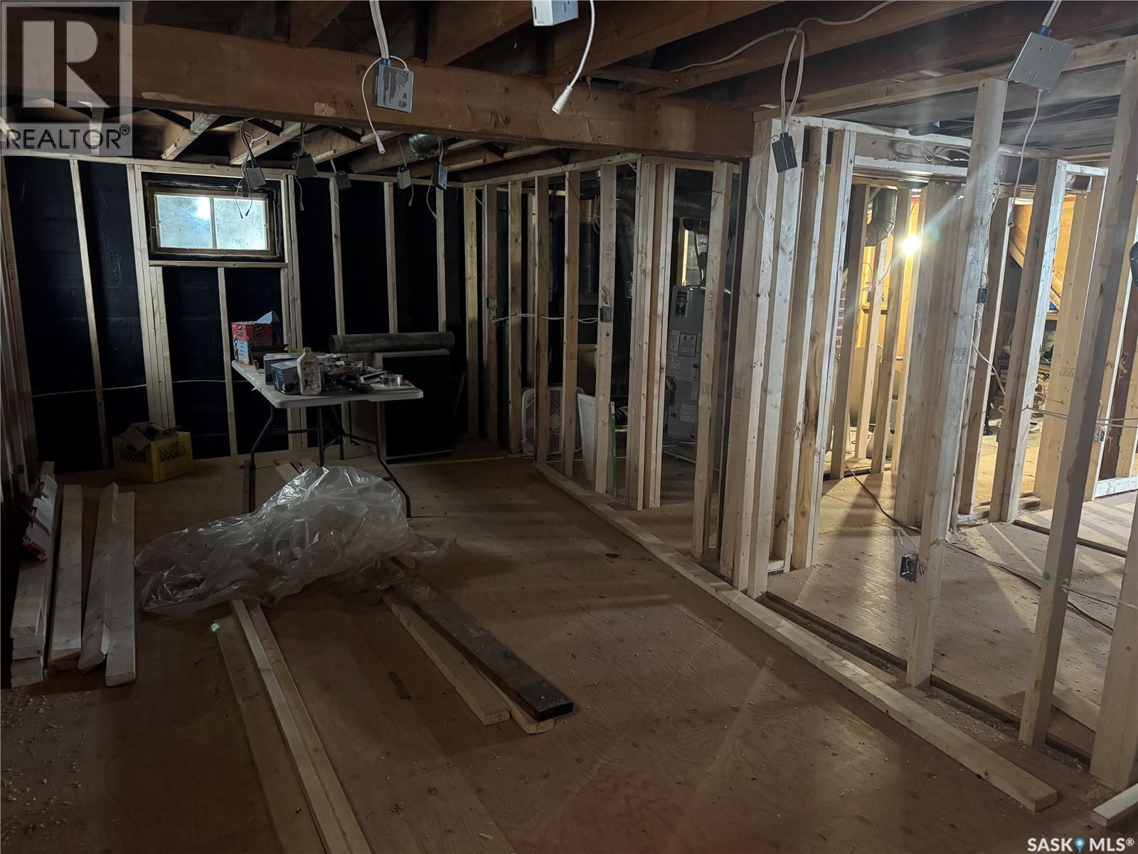 71 22Nd Street E, Prince Albert, SK - Indoor Photo Showing Basement