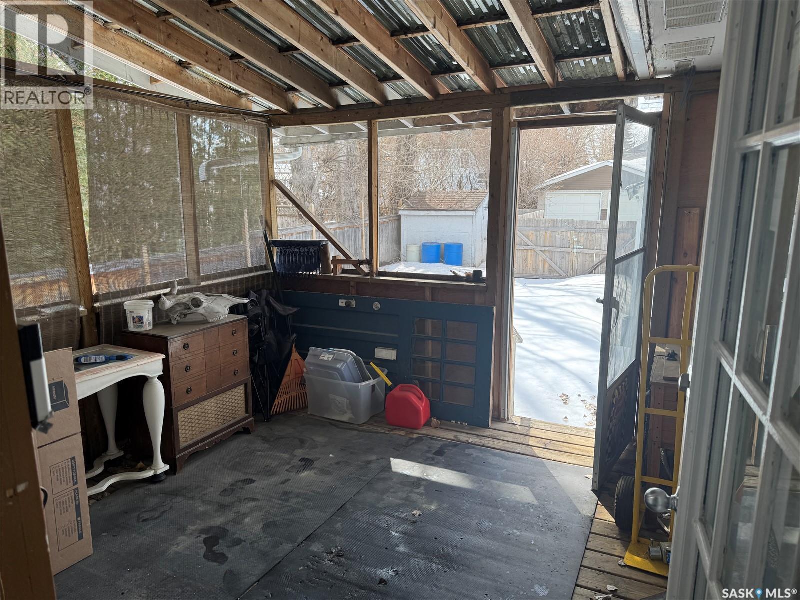 71 22Nd Street E, Prince Albert, SK - Indoor