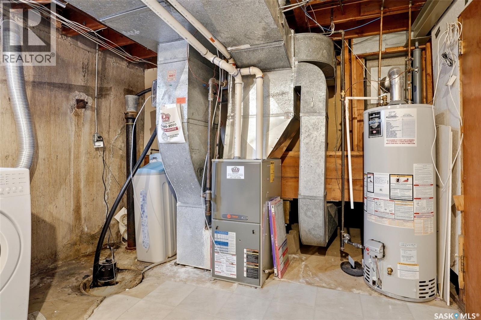 25 Knowles Crescent, Regina, SK - Indoor Photo Showing Basement