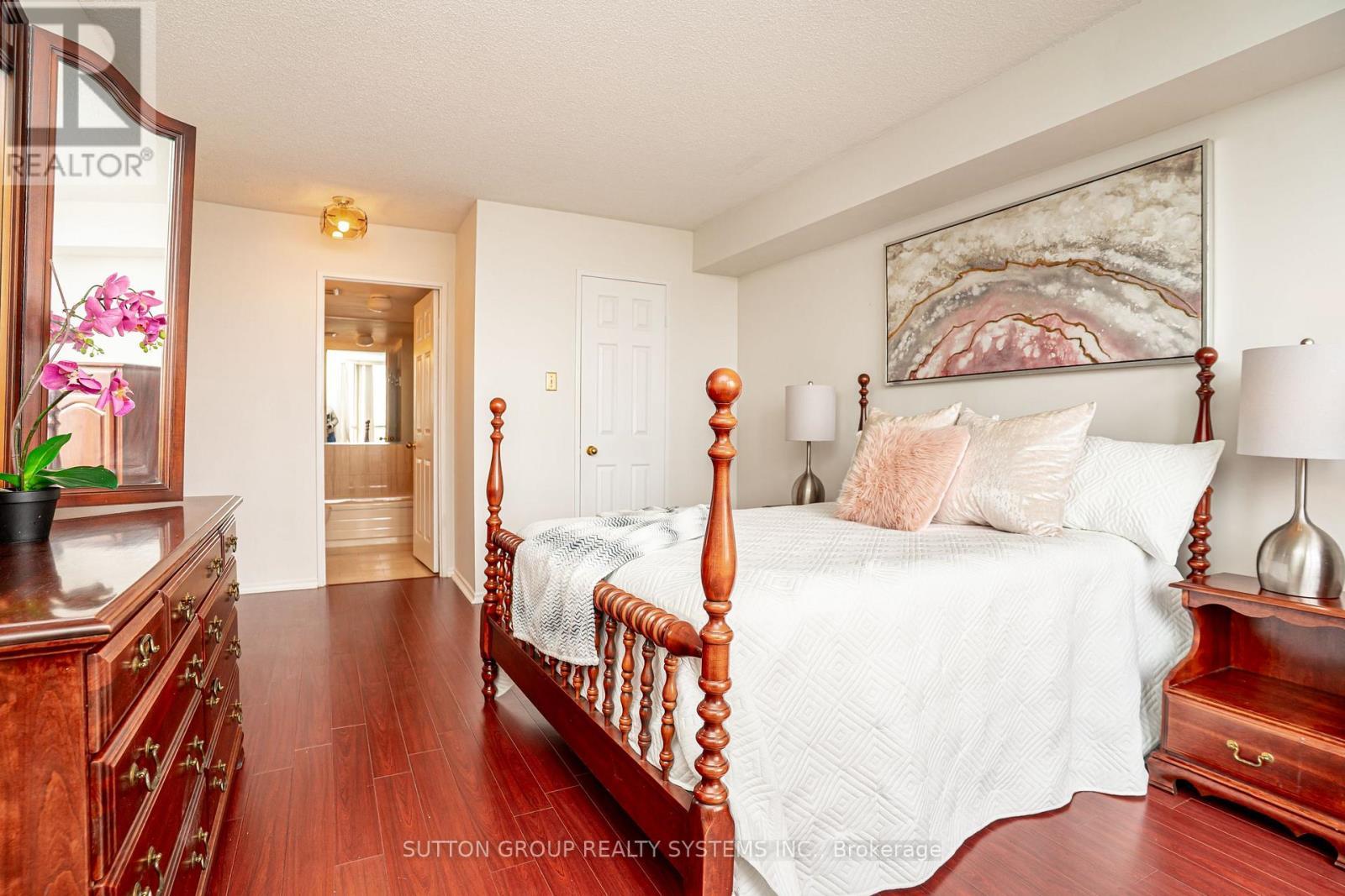 #802 - 20 Cherrytree Drive, Brampton, ON - Indoor Photo Showing Bedroom