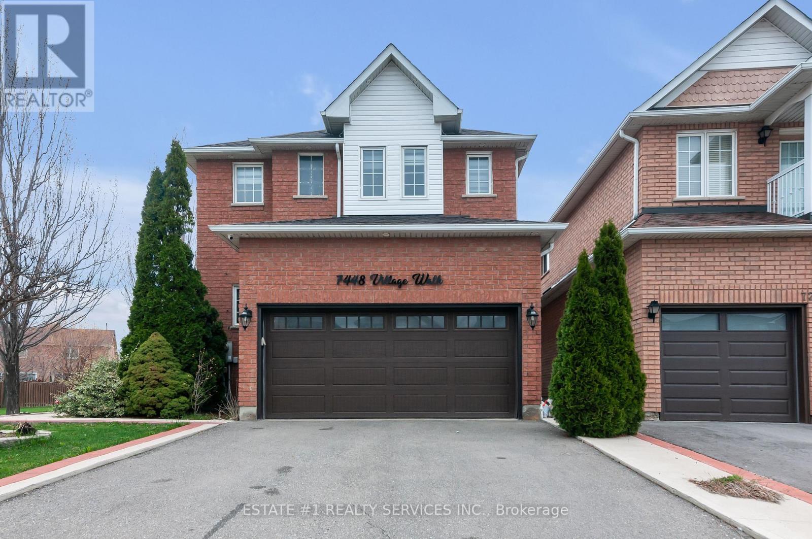7448 Village Walk, Mississauga, ON - Outdoor With Facade
